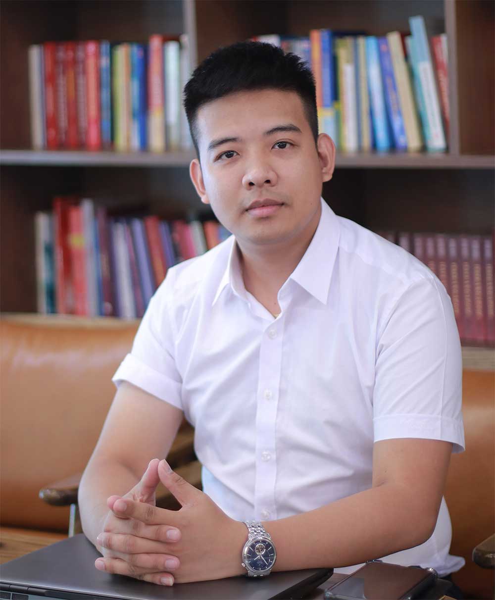 Anh Cù Chí Hùng - Người sáng lập Hùng Gia Edu
