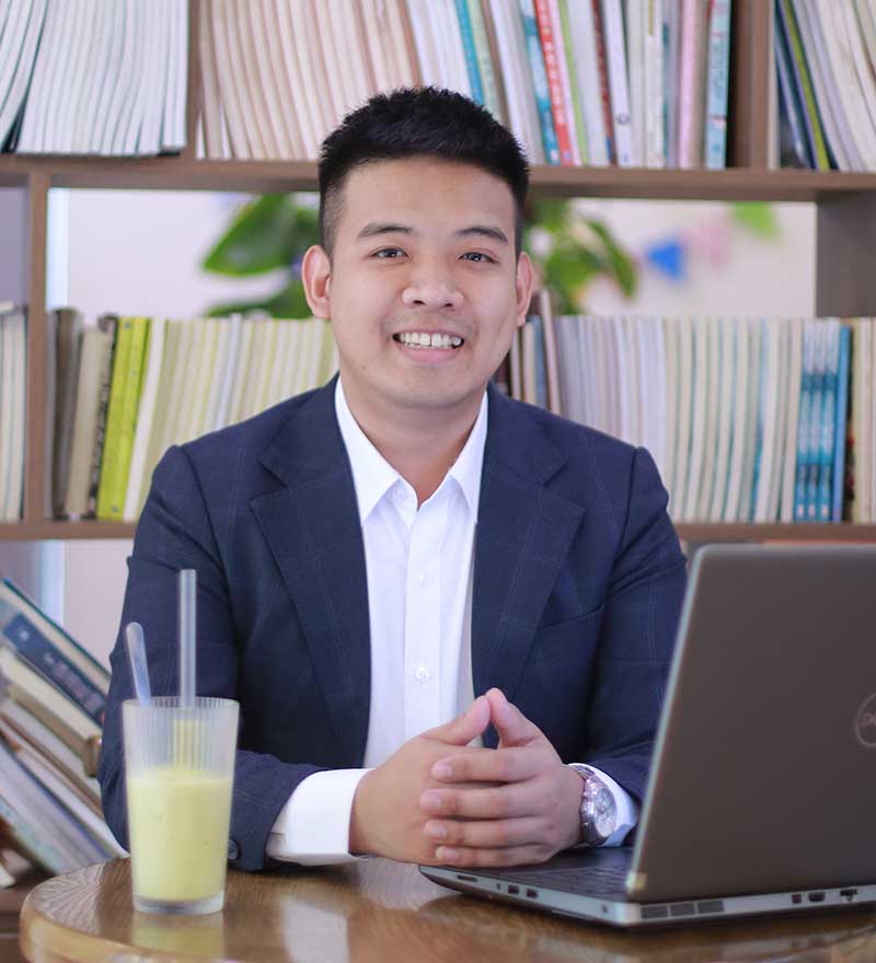 Anh Cù Chí Hùng - Người sáng lập Hùng Gia Edu