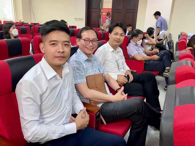 TS. Đào Trung Hiếu tại buổi ra mắt phim 'Bão Ngầm' – dấu ấn khó quên trong sự nghiệp.